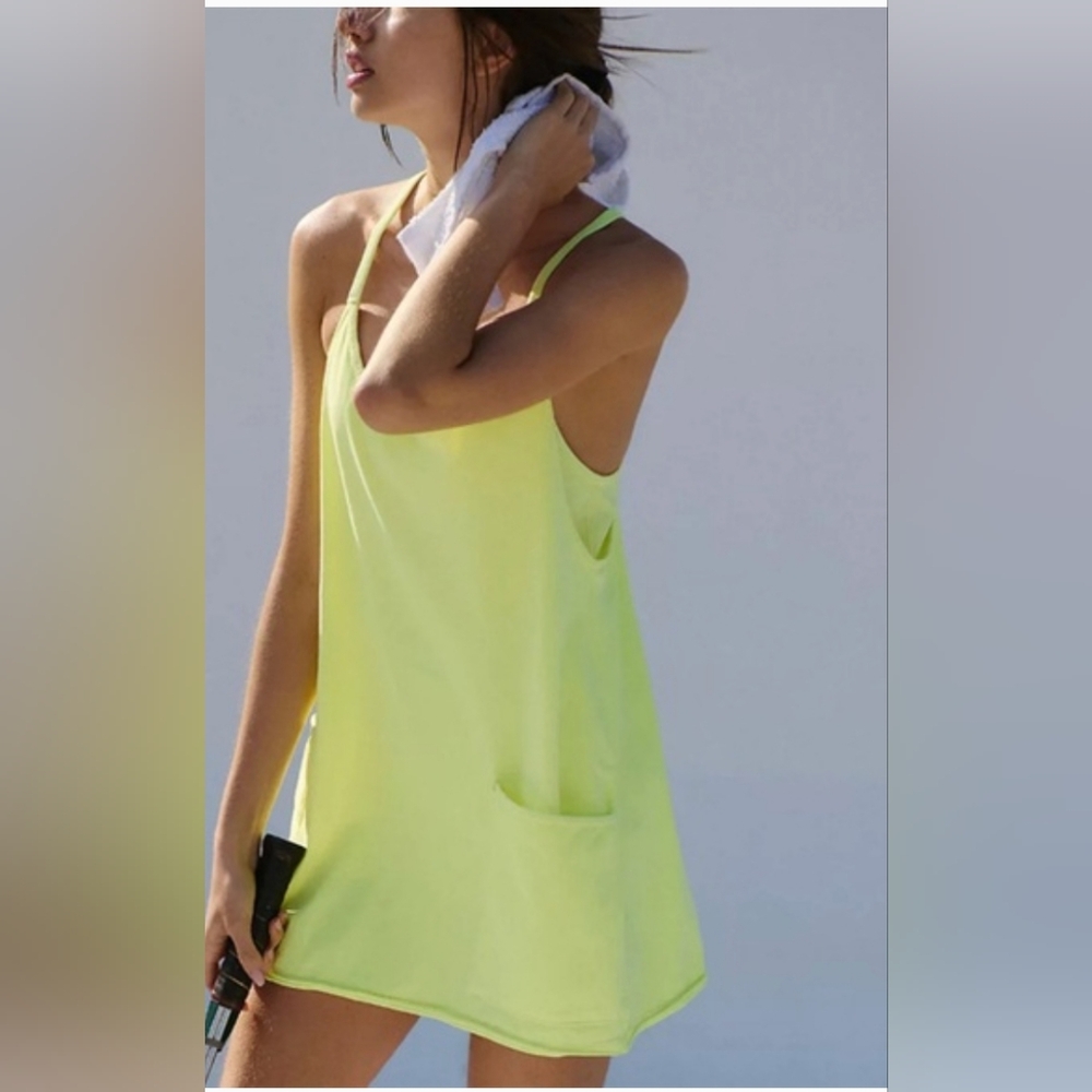 FP MOVEMENT HOTSHOT MINI DRESS WITH SHORTS/ COLOR SOUR CITRUS